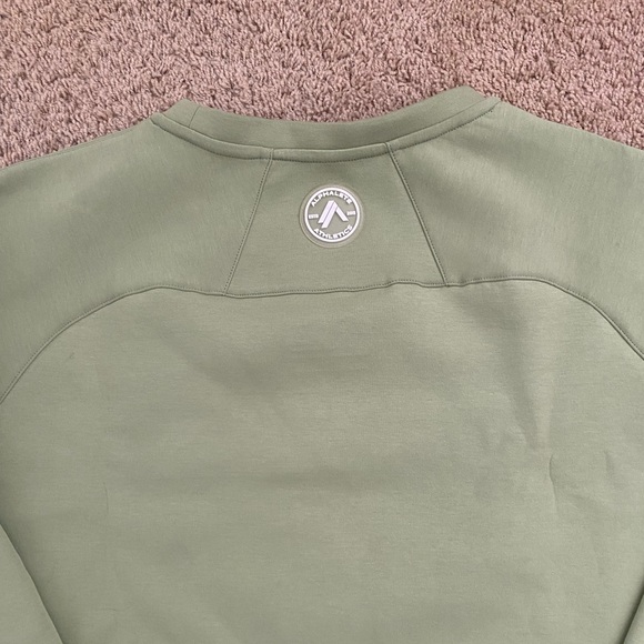 Alphalete crew neck pull over - Picture 2 of 5